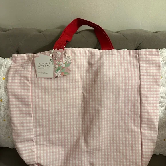 NWT Buy me books & Tell me im pretty tote bag - Picture 2 of 2